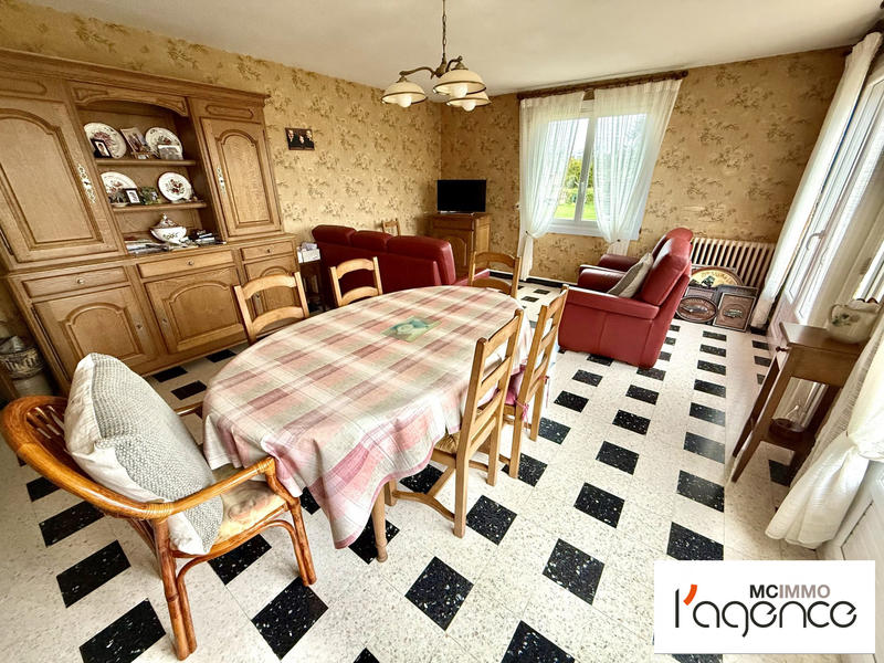 Maison traditionnelle - 155 m² - 7 pièces