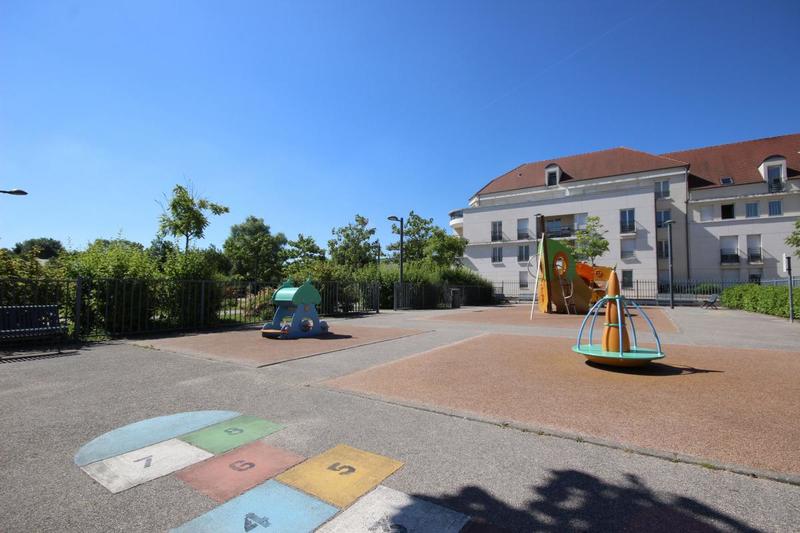 Appartement - 82 m² - 4 pièces