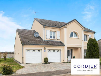 Maison - 181 m² - 8 pièces