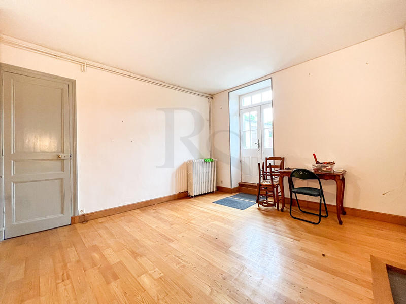 Maison - 161 m² - 7 pièces