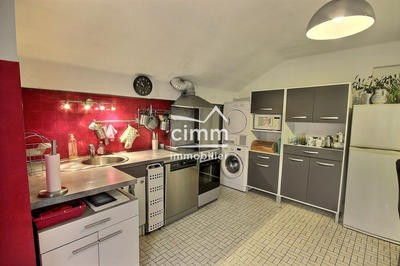 Appartement - 75 m² - 4 pièces