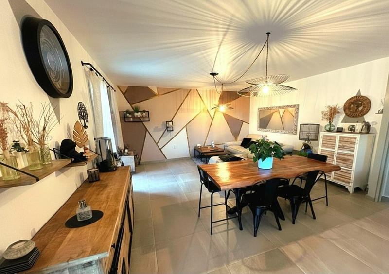 Appartement - 104 m² - 5 pièces