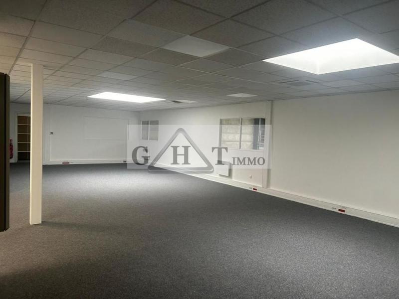 Bureau - 250 m²