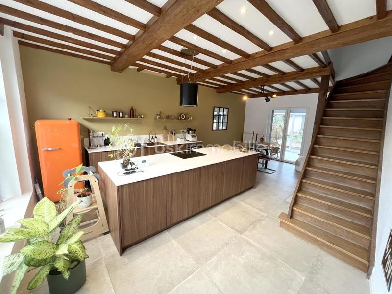 Maison ancienne - 179 m² - 6 pièces