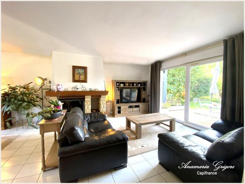 Maison - 180 m² - 6 pièces