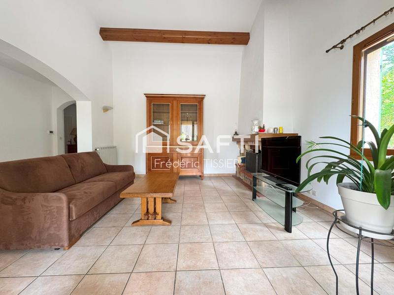 Maison - 91 m² - 5 pièces