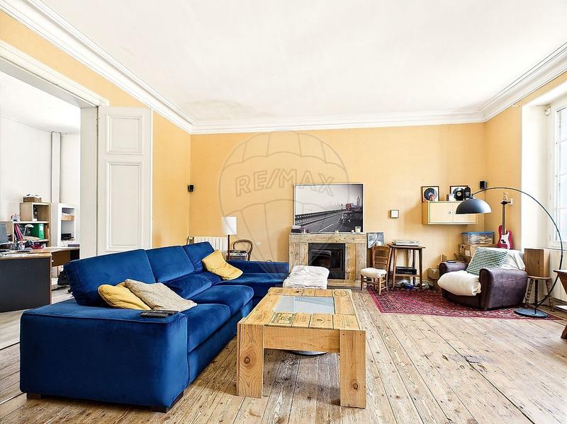 Maison de maîtres - 531 m² - 11 pièces