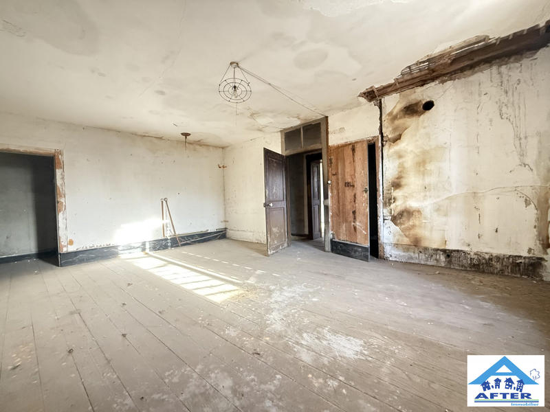 Maison ancienne - 237 m² - 12 pièces