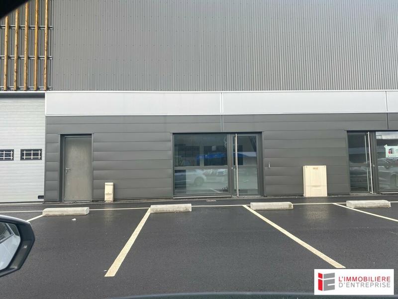 Local d'activité / Entrepôt - 404 m²