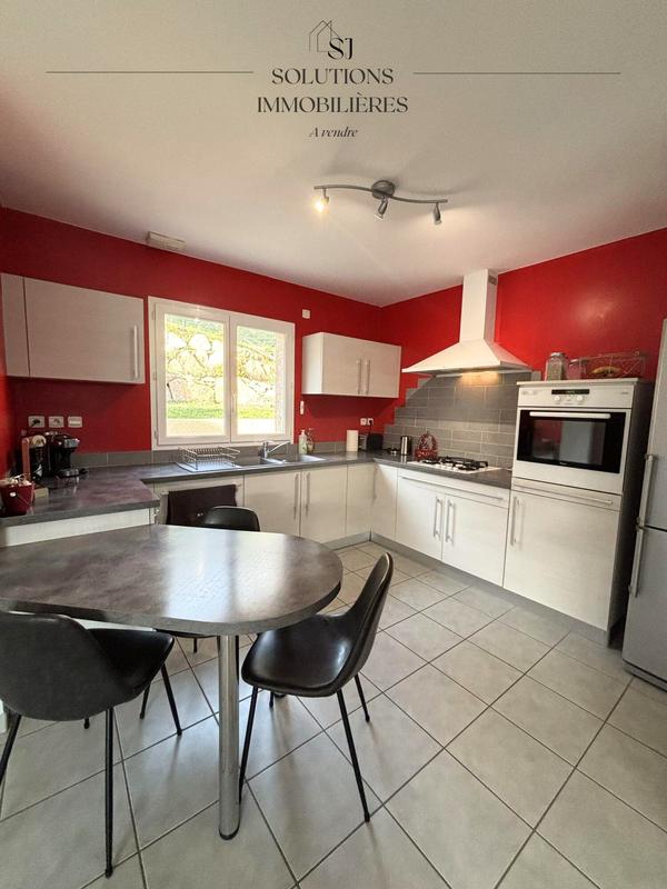 Maison - 105 m² - 4 pièces