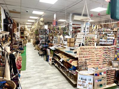 Local commercial - 200 m² - 2 pièces