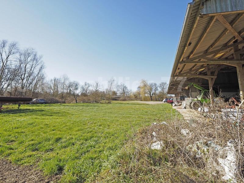 Magasins - 170 m² - 6 pièces