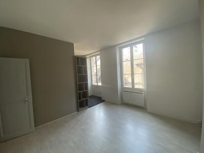 Appartement - 70 m² - 2 pièces
