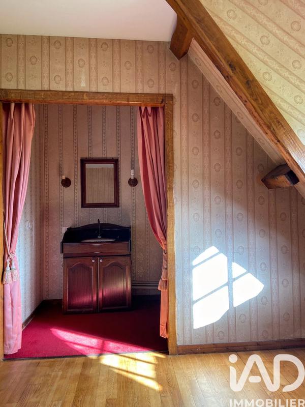 Maison - 230 m² - 6 pièces