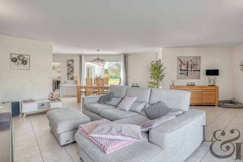 Maison - 190 m² - 8 pièces