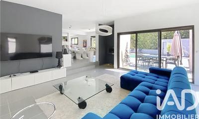 Maison - 196 m² - 5 pièces