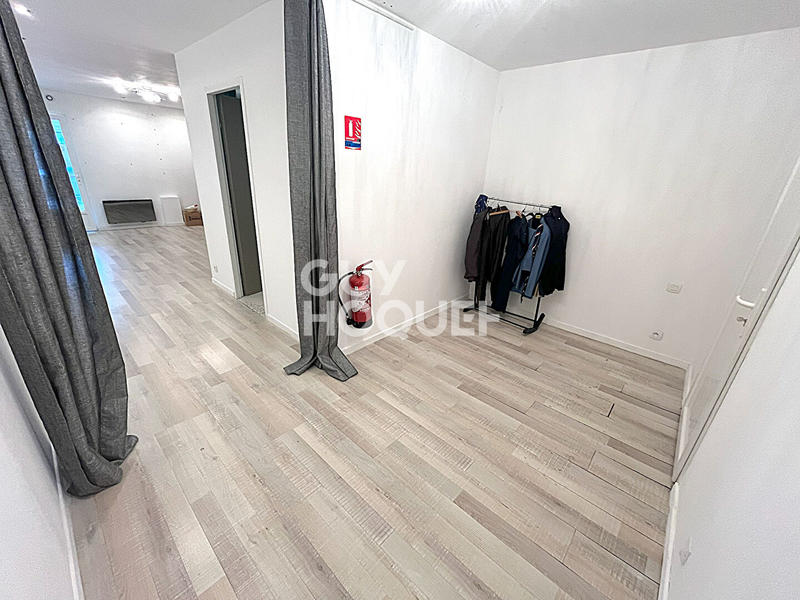 Immeuble - 7 pièces