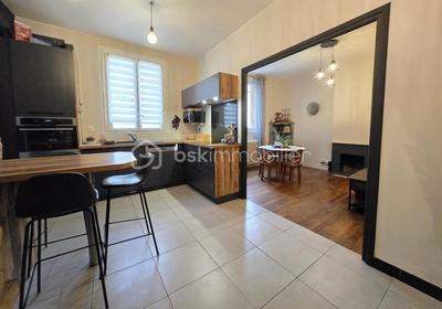 Maison de ville - 92 m² - 4 pièces