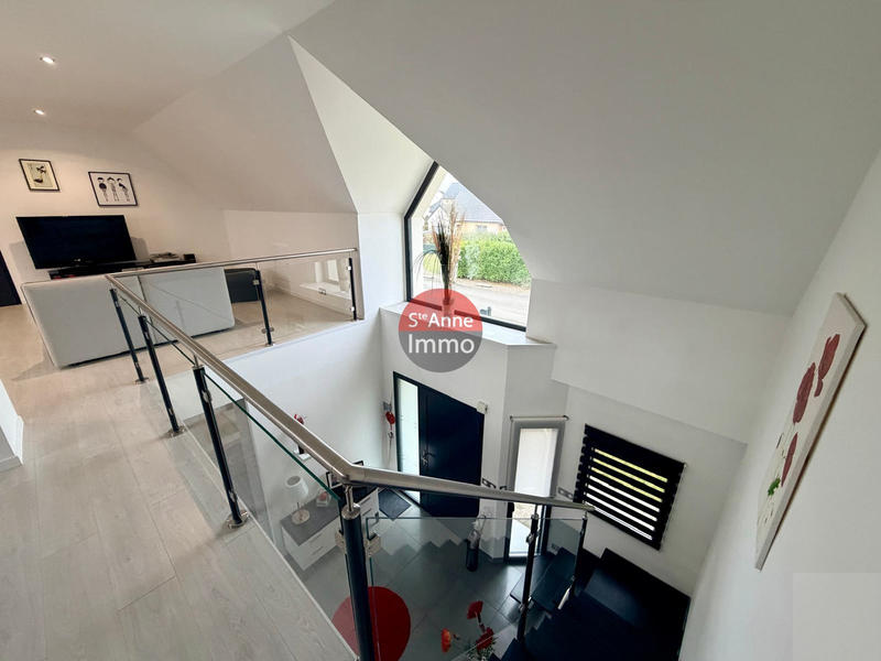 Maison - 200 m² - 10 pièces