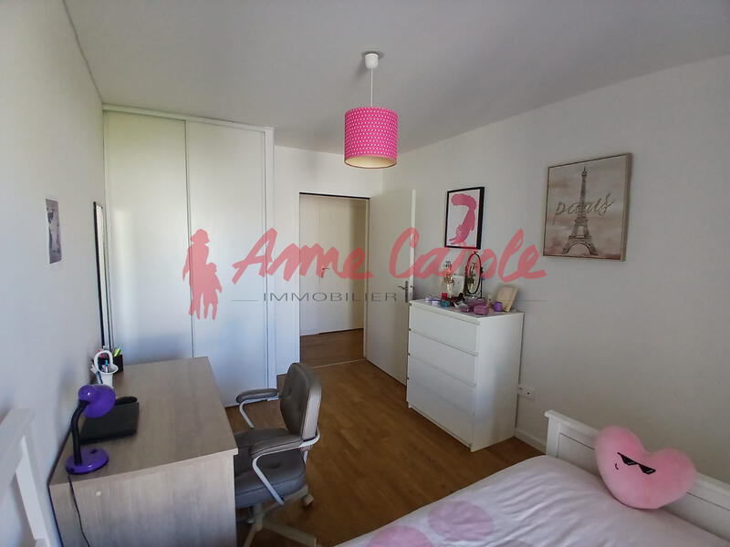 Appartement - 101 m² - 5 pièces