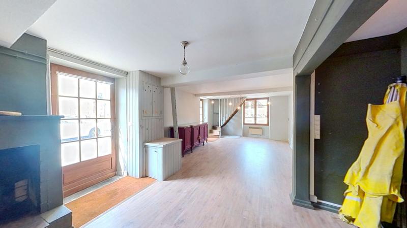 Maison traditionnelle - 102 m² - 6 pièces