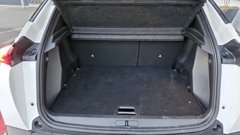 Peugeot 2008 Bluehdi 130 Ss Eat8 Allure