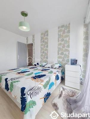 Chambre - 10 m² - 1 pièce