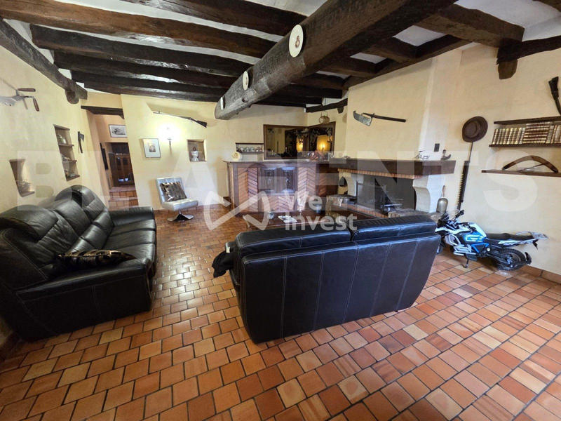 Maison - 252 m² - 7 pièces