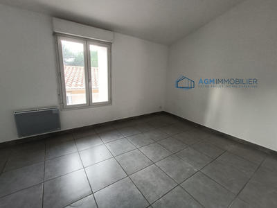 Maison - 217 m² - 8 pièces