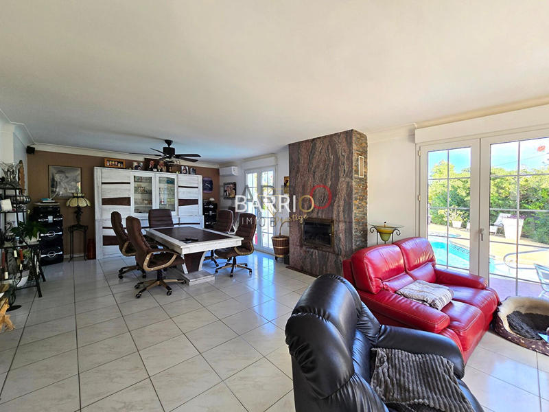 Villa - 195 m² - 8 pièces