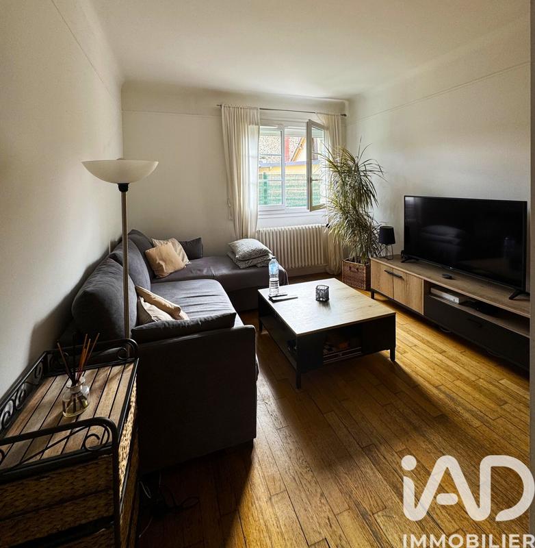 Maison - 200 m² - 9 pièces