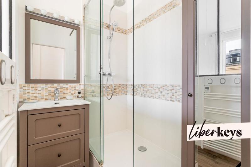 Appartement bourgeois - 66 m² - 2 pièces