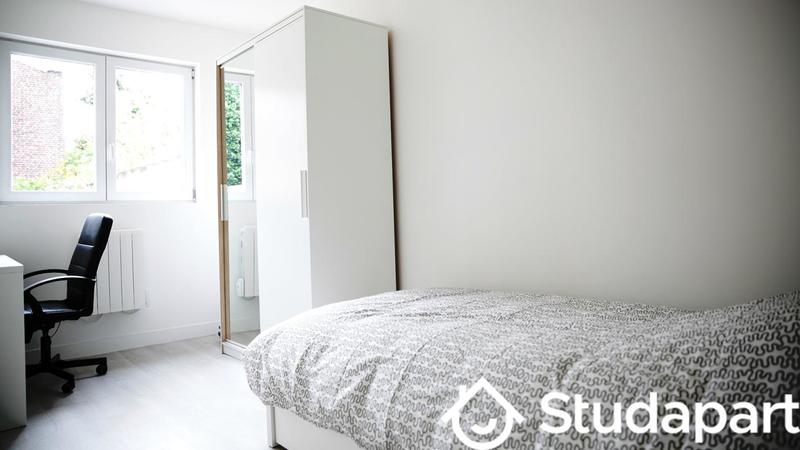 Chambre - 11 m² - 1 pièce