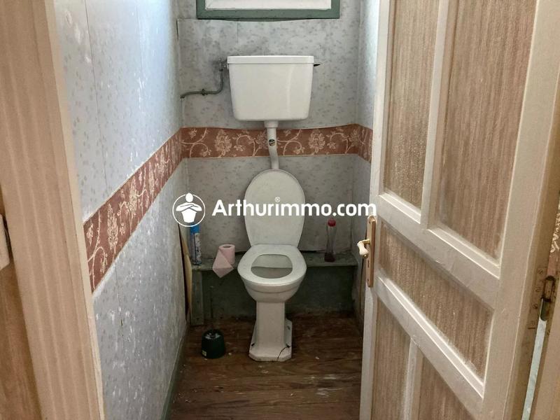 Maison - 253 m² - 8 pièces