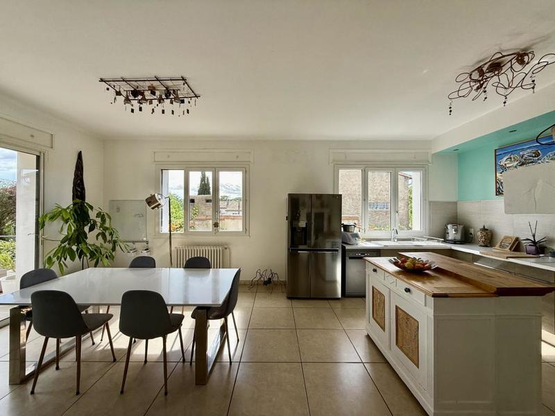 Maison de ville - 243 m² - 6 pièces