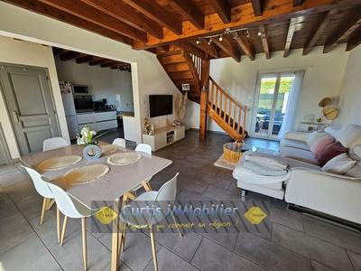 Maison - 92 m² - 4 pièces