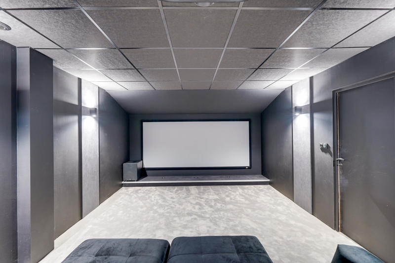 Maison - 180 m² - 8 pièces