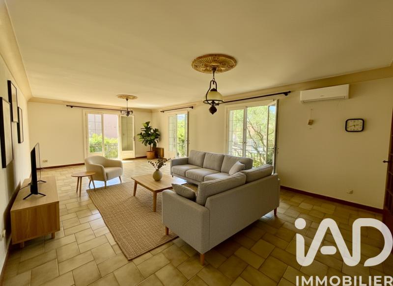 Maison - 163 m² - 5 pièces