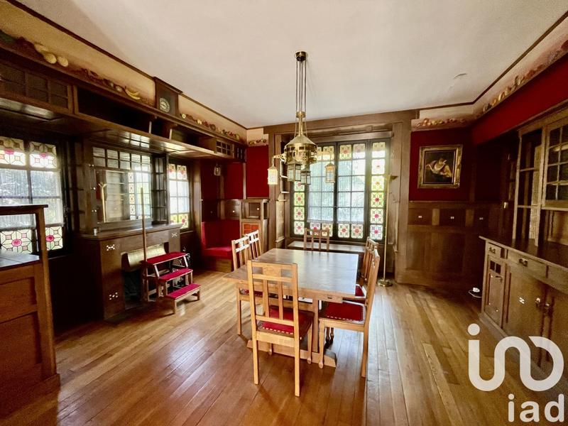 Maison - 205 m² - 9 pièces