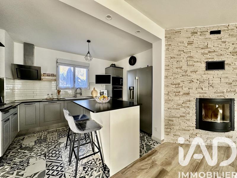 Maison - 136 m² - 7 pièces