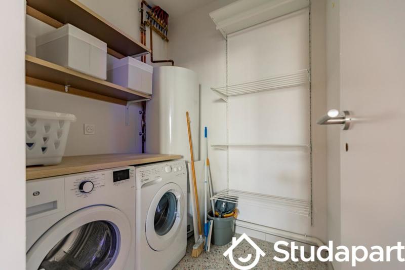 Chambre - 11 m² - 1 pièce