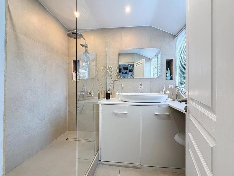 Loft - 108 m² - 4 pièces