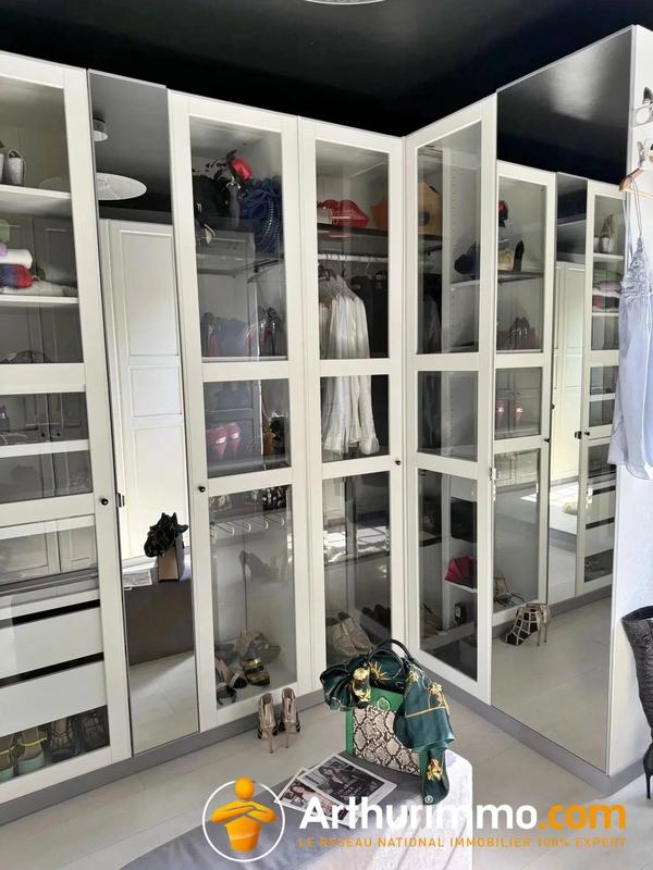 Maison - 194 m² - 6 pièces