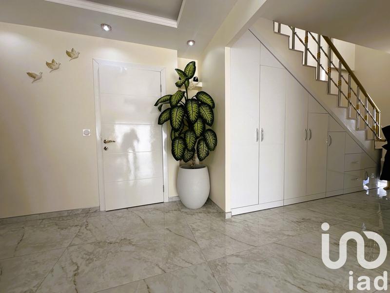 Maison de maîtres - 181 m² - 6 pièces