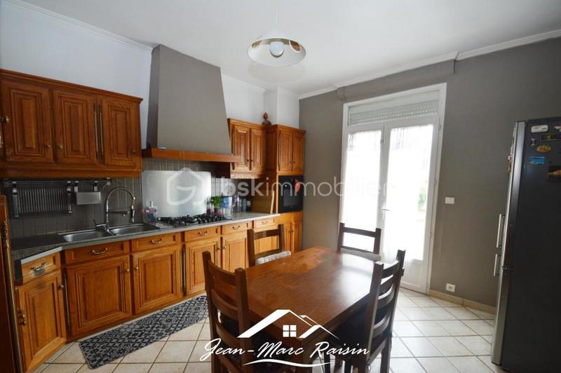 Maison - 81 m² - 5 pièces