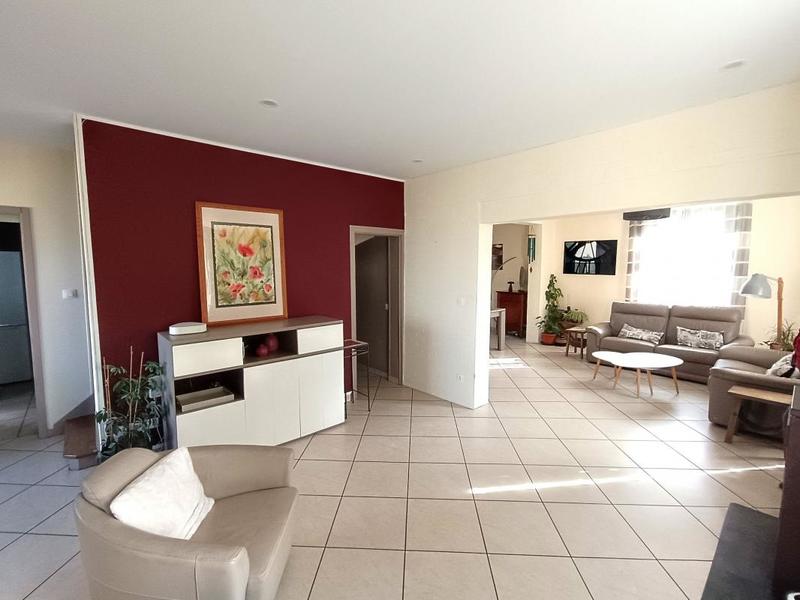 Maison - 161 m² - 5 pièces