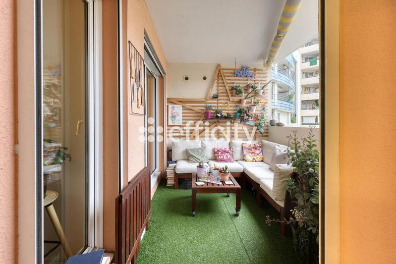 Appartement - 85 m² - 4 pièces