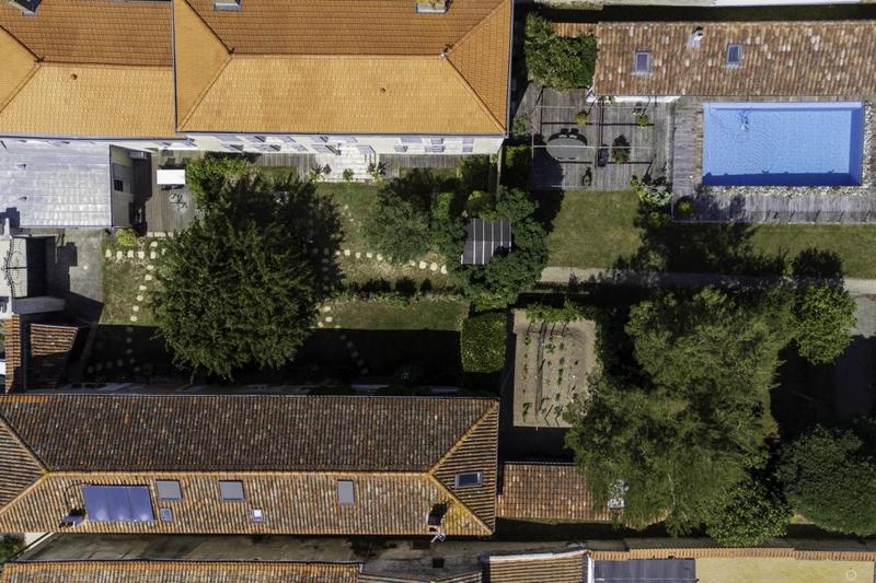 Demeure - 450 m² - 10 pièces