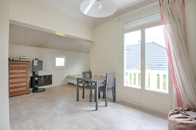 Maison ancienne - 195 m² - 6 pièces