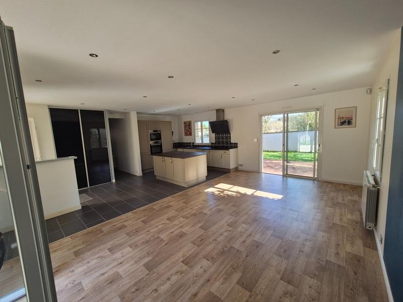 Pavillon - 95 m² - 6 pièces